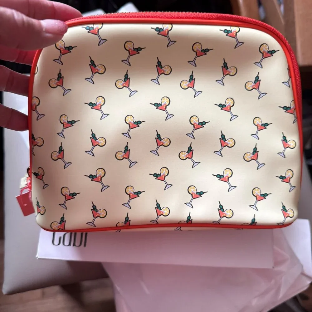 2 cabi makeup/travel bags - Picture 4 of 5